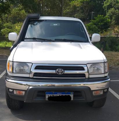 TOYOTA HILUX SW4 3.0 4X4 8V TURBO DIESEL 4P MANUAL